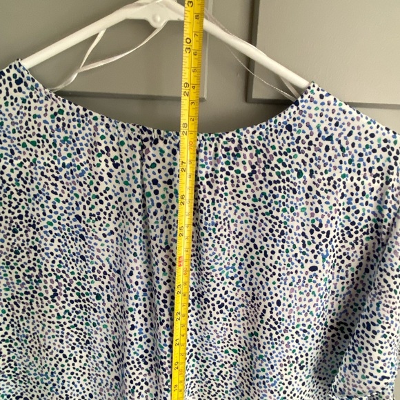 Carolina Belle (Dress Barn) Blue and White Flutter Sleeve Blouse Size 1X - Picture 6 of 7